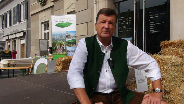Tourismusvorsitzender Vizebgm. Karlheinz Hödl ist mit "Kulinarik & Wein" ein gelungener Auftakt zum "Kulinarischen Herbst" gelungen.