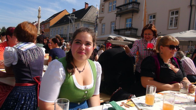 Kaiserwetter bei "Kulinarik & Wein" am Leibnitzer Hauptplatz.