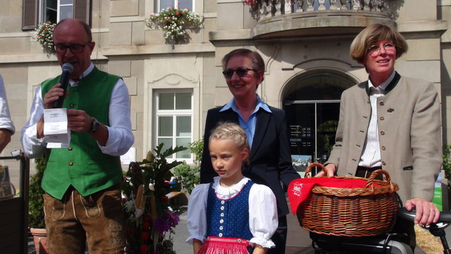 Hans-Wolfgang Strauss verlost ein E-Bike von Radlsport.