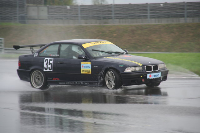 Berhard Fabian (Matzendorf) - R2 - BMW E36 Alpina 3.0 | Foto: Fuzzy(Helm-Racing) für school-of-drift