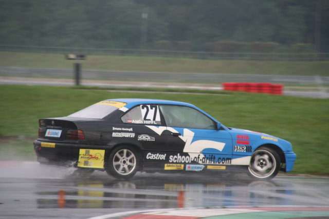 Andreas Hipfl (Wolfsberg)  - R1 -  BMW E36 325i | Foto: Fuzzy(Helm-Racing) für school-of-drift