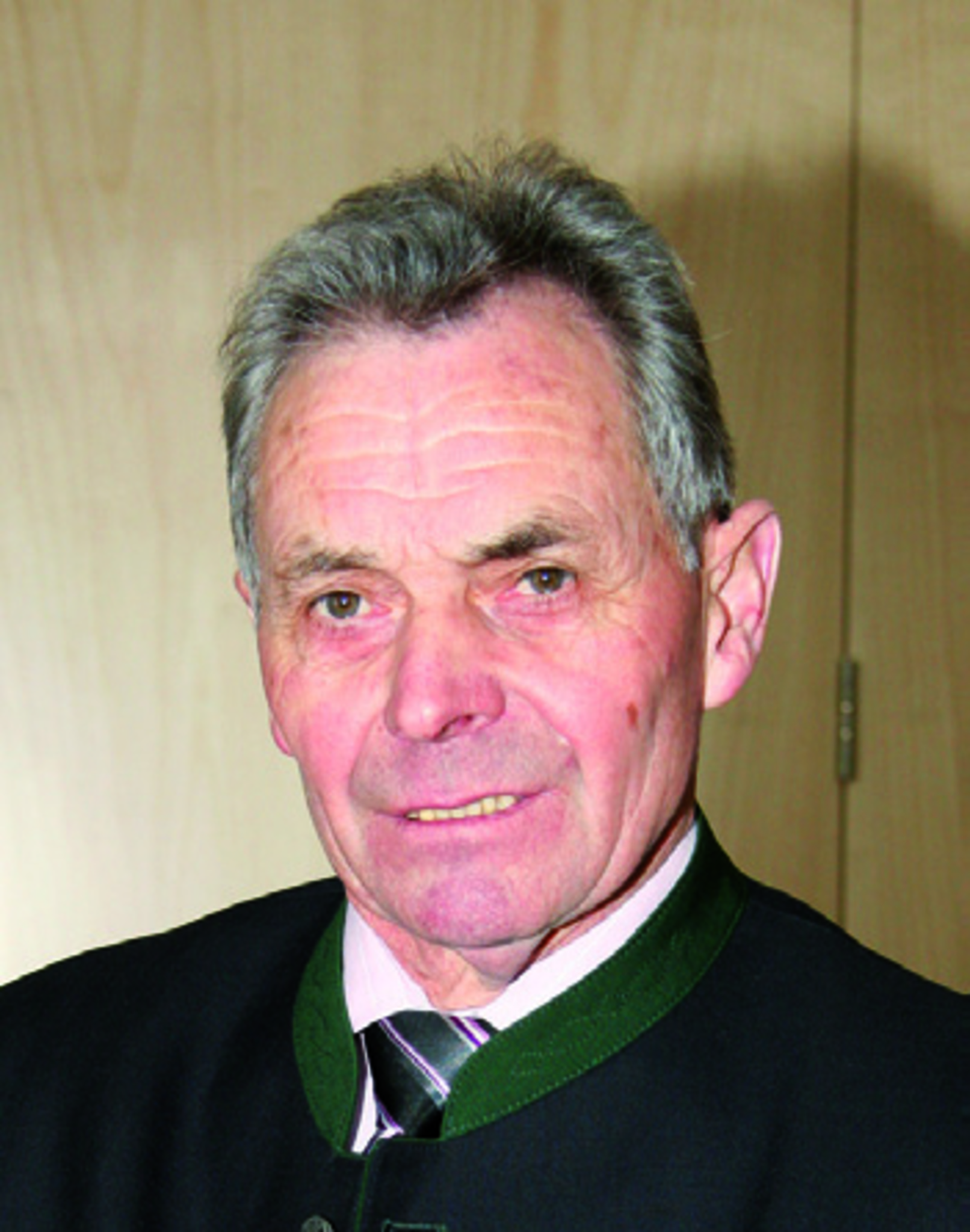 Wildermieminger Altb rgermeister Josef Stoll Zu Grabe Getragen Imst