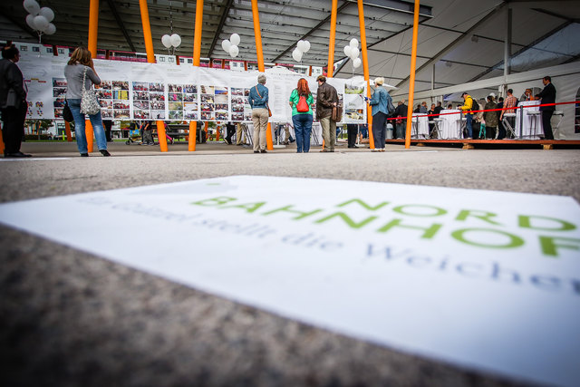 Beim Grätzelfest konnten sich Interessierte und Anrainer über das neue Leitbild Nordbahnhof informieren. | Foto: Christian Fürthner/MA 21