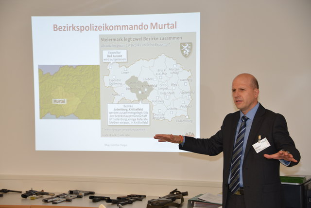 Bezirkspolizeikommandant Mag. Günther Perger informierte über die Polizeiarbeit in seinem Verantwortungsbereich.