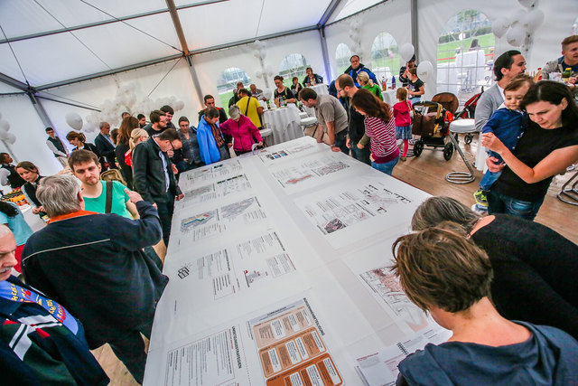 Beim Grätzelfest konnten sich Interessierte und Anrainer über das neue Leitbild Nordbahnhof informieren. | Foto: Christian Fürthner/MA 21