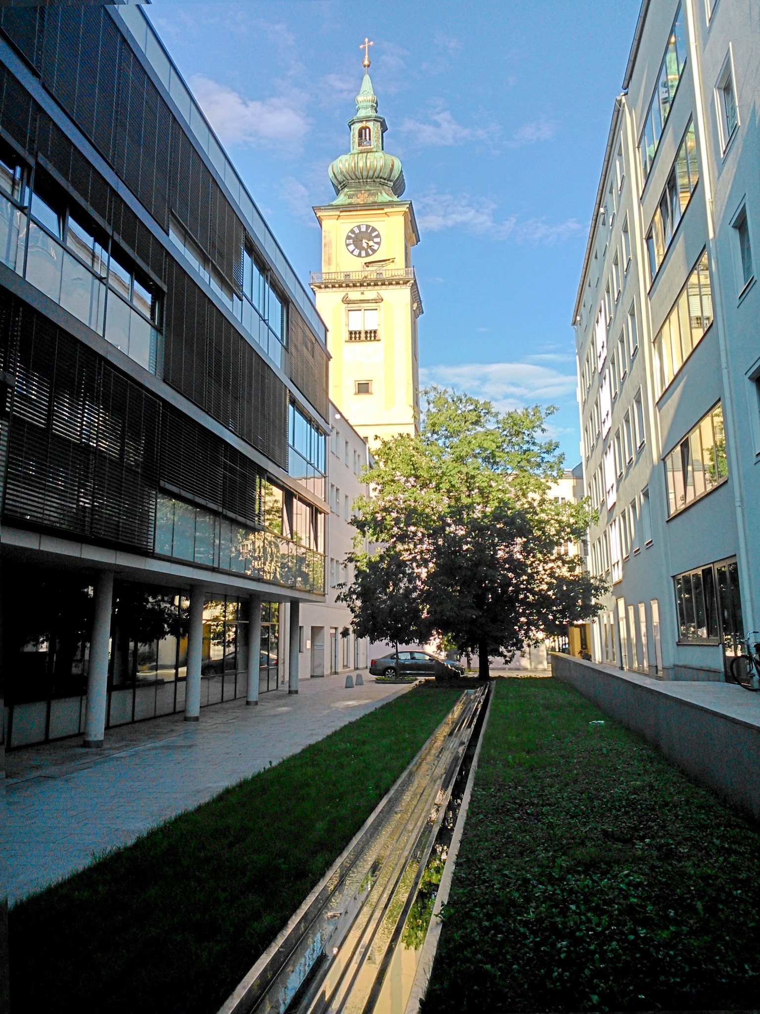 Blick auf die Stadtpfarrkirche - Linz