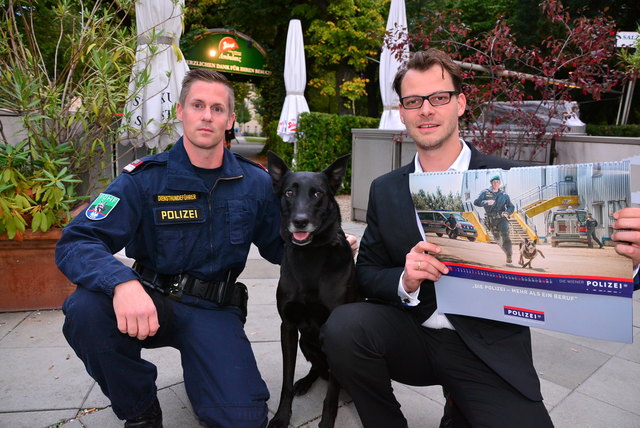 Polizeihund "Hades" mit seinem Dienstherrl und Kalenderfotograf Gerry Mayer-Rohrmoser