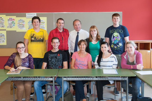 Bürgermeister Josef Kuss begrüßte die neuen Studenten. | Foto: Kuss