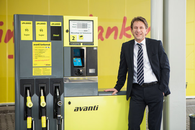 Alois Walch, Leiter des Tankstellengeschäftes von Avanti, freut sich am 6. Oktober auf zufriedene Kunden. | Foto: OMV