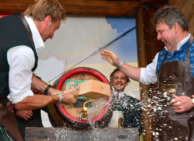 Hans Knaus und Stadtrat Michael Ludwig