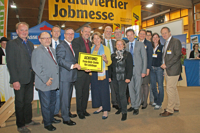 Vertreter aus Politik und Wirtschaft eröffneten die bislang größte Waldviertler Jobmesse.