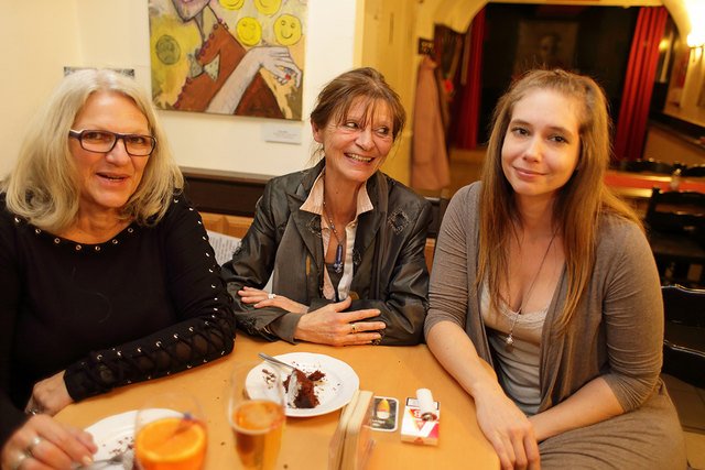Margit Arz, Helga Fanzott, Gina