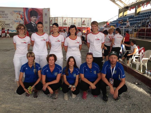 Team Sweden (vorne), Team Österreich (hinten) | Foto: Florian Knispel