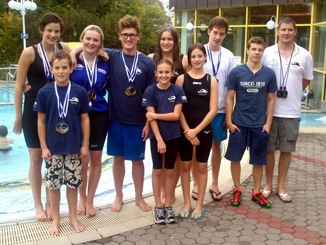 Die erfolgreiche Vöcklabrucker Mannschaft mit Trainer Robert Schurm