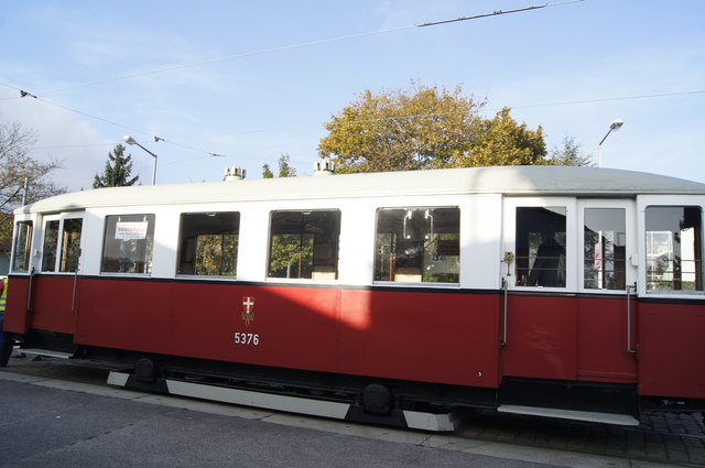 Nostalgie-Straßenbahn