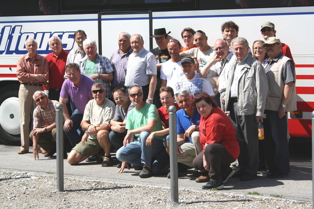 Gruppenfoto der Flughafenfreunde Innsbruck