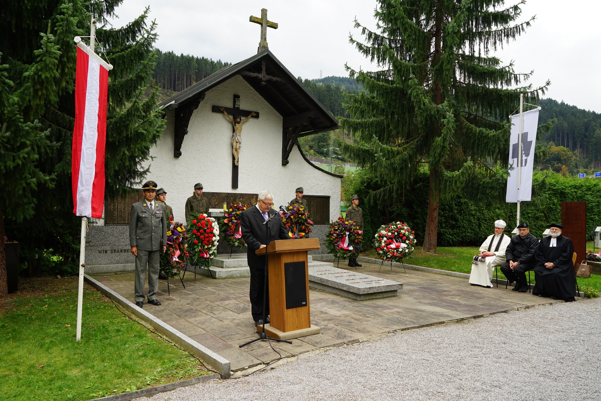 Gedenkfeier im Kriegerfriedhof InnsbruckAmras Innsbruck