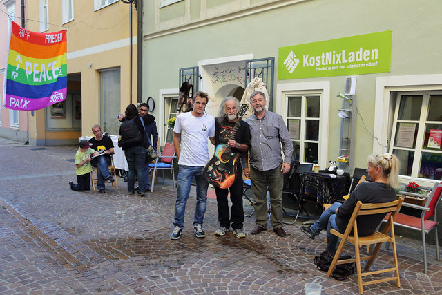 iiiK Obmann Kevin Kawalirek, Centauri Alpha und Projektleiter KNL Erik Bos
