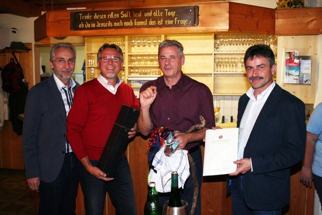 Vize Josef Böck, ürgermeister Leopold Prohaska, Vorsitzender Manfred Harbich, Stellvertreter Josef Brunnthaller | Foto: Foto: privat