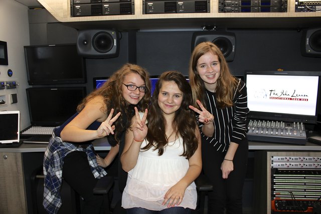 Fanny, Elinor und Stella (v.li.n.re.): "Eine Chance, die man nur einmal im Leben hat."