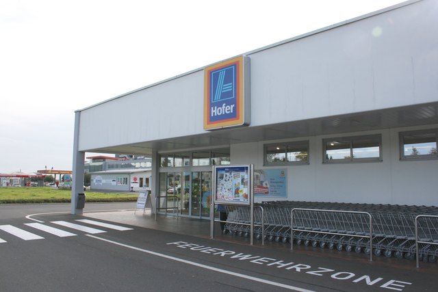 Die bestehende Filiale soll durch eine neue in unmittelbarer Nachbarschaft ersetzt werden.