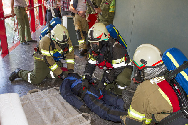 Der erfolgreiche Gold-Trupp der Feuerwehr Götzens mit HFM Stefan Rainer, LM Michael Reinalter und LM Michael Weiler bei der Station "Menschenrettung".