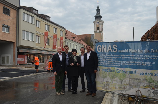 Bgm. Gerhard Meixner (r.) und Team blicken der finalen Umbauphase positiv entgegen.