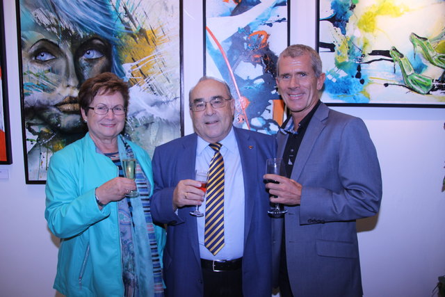 Edeltraud, Helmut und Wolfgang Mader unterstützten Ulli tatkräftig.
