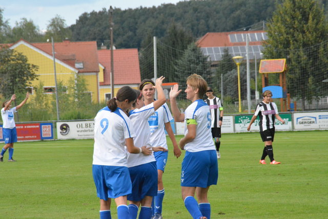 Die Spielerinnen von Südburgenland 1b durften in Altenmarkt über einen weiteren klaren Sieg jubeln