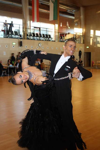 Laura Puchtler und Thomas Gruber sind steirischen Landesmeister in den Standardtänzen.