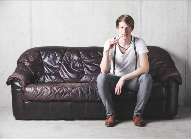 Der Kulturverein Grammophon veranstaltet am Fr. 21.Nov. / 20:00 Uhr im Gasthof Neuwirt in Wattens ein Kabarett mit dem Newcomer Lukas Schmied. | Foto: Lukas Schmied