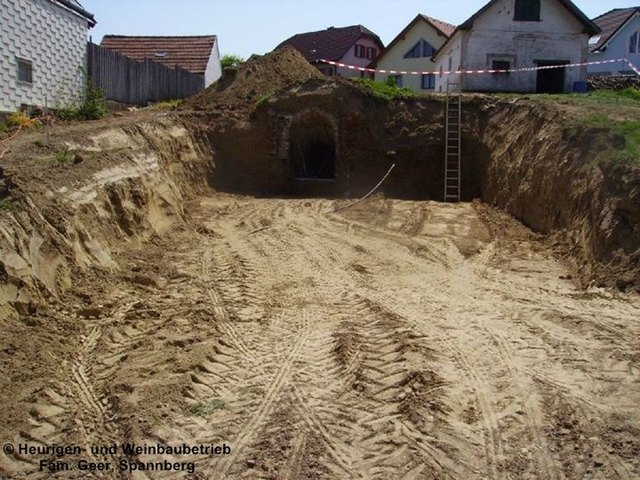 Es wurde Platz für das Heurigenlokal geschaffen
