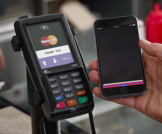 Apple Pay ist eine von den zukünftigen Bezahlmöglichkeiten! MasterCard zeigt wie es geht!