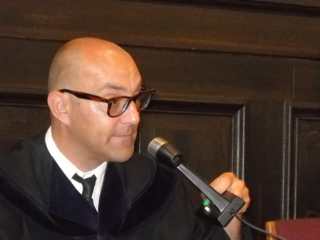 Richter Helmut Weichhart bewies Geduld mit dem schwerhörigen Landwirt.