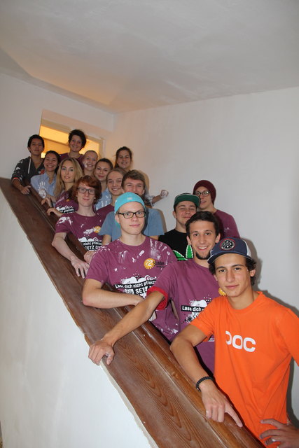 Die SchülerInnen des Gymnasiums Adolf-Pichler-Platz in Innsbruck engagierten sich im Asylantenheim in Breitenwang.