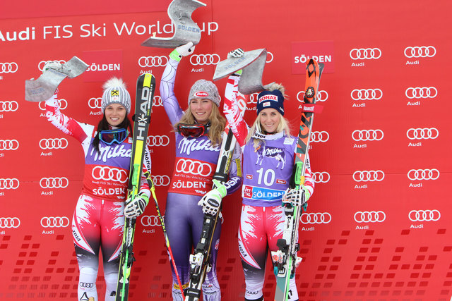 Hervorragender Weltcup-Start der Österreichischen Skidamen - Anna Fenninger wird gemeinsam mit Mikaela Shiffrin Erste, Eva-Maria Brem wird Dritte.