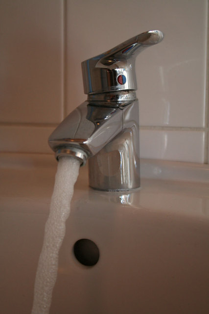 Wasser ist ein wertvolles Gut und darf nicht verloren gehen.