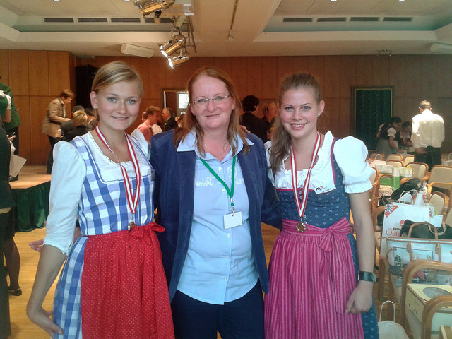 Kathrin Schilchegger, Anna Bauer und Lisa Moser. | Foto: MultiAugustinum