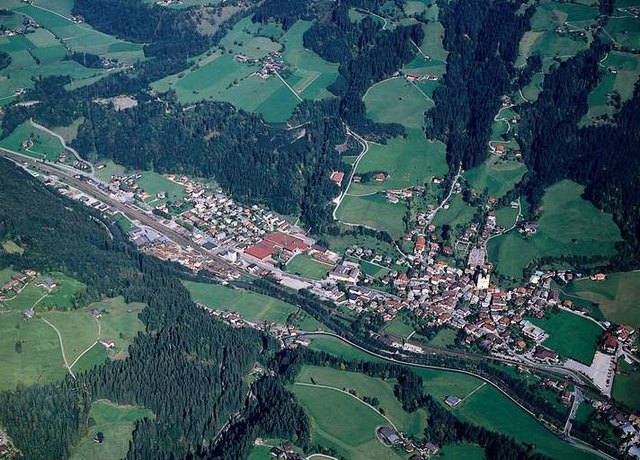 Von Hopfgarten (Bild) führt ein Interessentenweg nach Itter, der seit längerem gesperrt ist.