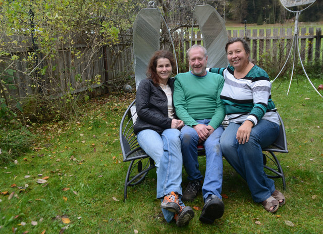 Das befreundete Künstler-Trio aus dem Oberpinzgau: Walpurga "Burgi" Eberl, Gerald Neuschmied und Susanne Radke.