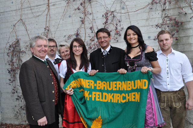 Siegfried Köchl, Hubert Wiggisser, Gerti Köchl, Katharina Köchl, Siegfried Huber, Kathrin Huber und Benjamin Vollkämmer | Foto: Friessnegg