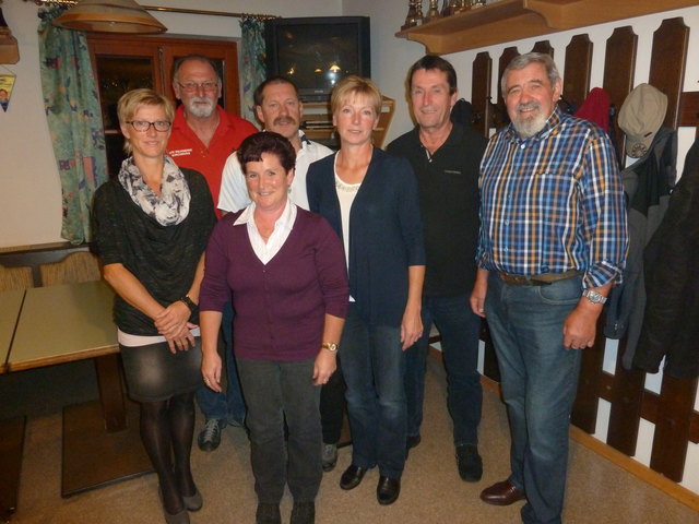 Die neu gewählte Vereinsleitung des Stockschützenclub-KW Sport- Kirchberg (v.li): Gabi Scherner, Obmann Manfred Pechatschek, Renate und Karl Kollermann, Veronika und Josef Panzenböck sowie Ernst Dullnigg