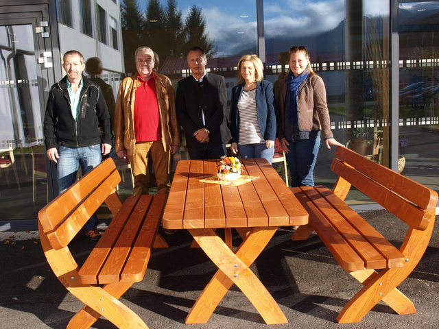 Josef Pilz, Heimleiter Wilhelm Leitner, Mag. Michael Spechtenhauser, Ines Schiller, Petra Wieder (v.l.)