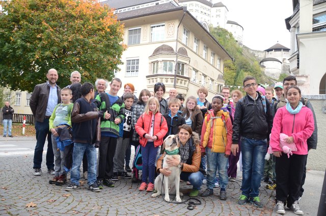Die SchülerInnen der Hans Henzinger Schule Kufstein freuen sich auf ihren Schulausflug nach Belgien.