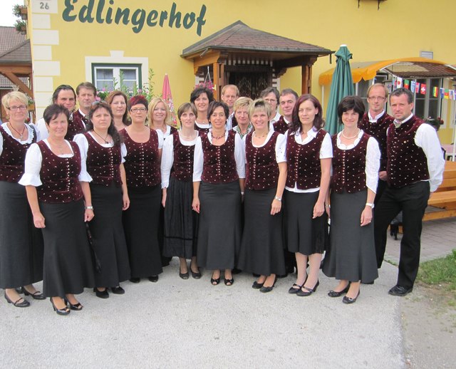 Der gemischte Chor Edling veranstaltet am 15. November, um 20 Uhr, den Sängerball im Edlingerhof
