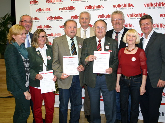 Martina Zobl, Ewald Sacher, Brigitta und Lothar Straub, Johann Keminger, Egon Englisch, Hans-Peter Vodicka, Ingeborg Petelinz und Gregor Tomschizek. | Foto: Volkshilfe