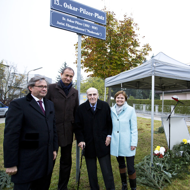ORF-Generaldirektor Alexander Wrabetz, Kulturstadtrat Andreas Mailath-Pokorny, George Pilzer und Bezirksvorsteherin Silke Kobald.