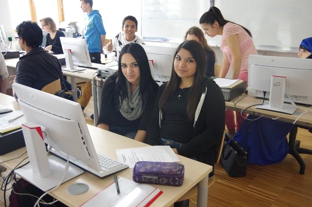 Miljana und Gorica im Vordergrund, im Hintergrund Andres.