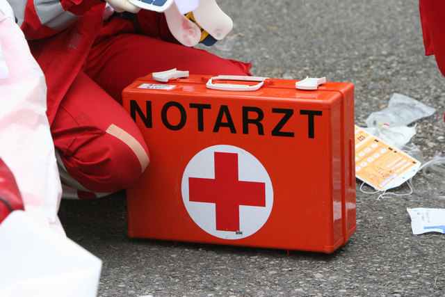 Das Ehepaar wurde von Unfallzeugen erstversorgt.
