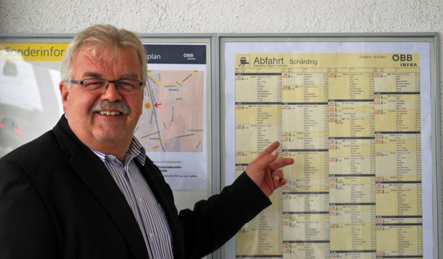 Bundesrat Werner Stadler freut sich über den zusätzlichen Zug spätnachmittags auf der Passauerstrecke.